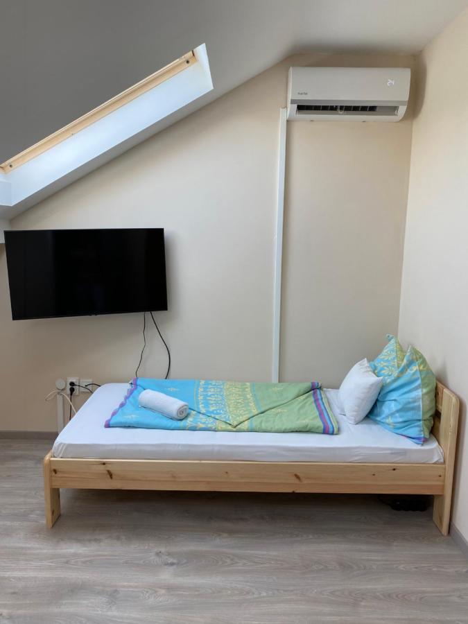 Kiskakas Etterem Hotel Zalaegerszeg Ngoại thất bức ảnh