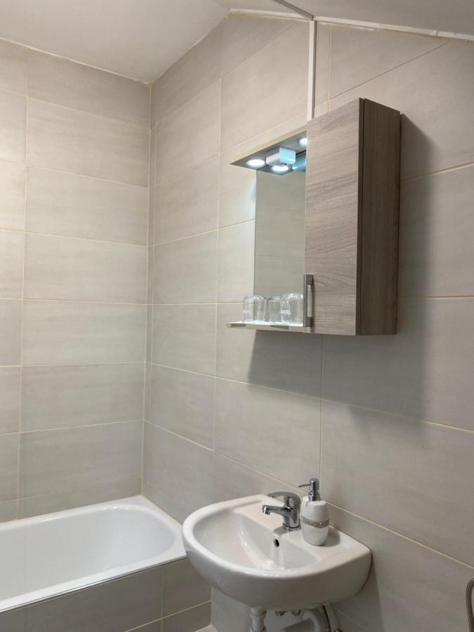 Kiskakas Etterem Hotel Zalaegerszeg Ngoại thất bức ảnh