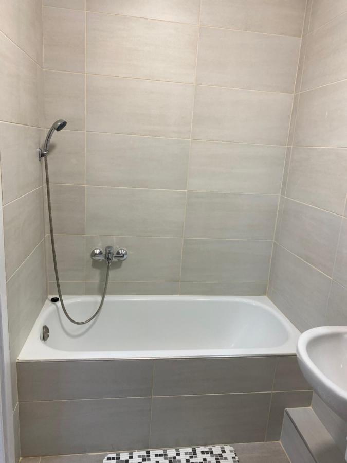 Kiskakas Etterem Hotel Zalaegerszeg Ngoại thất bức ảnh